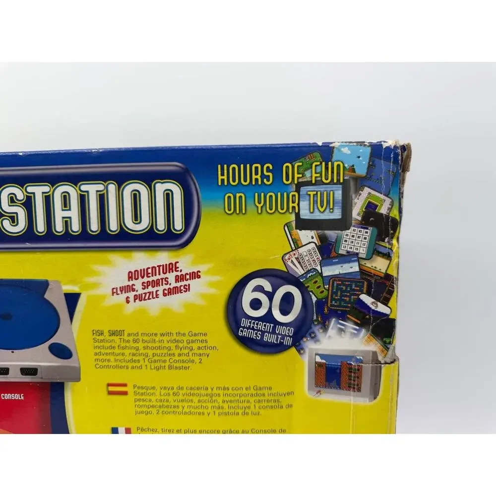 DreamGear Game Station Plug N Play Arcade 60 Games TV Console Boxed 2.20 lb
